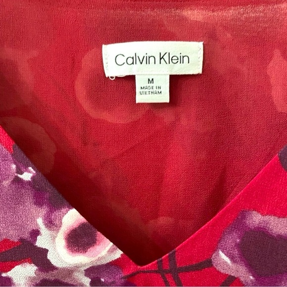 CALVIN KLEIN Red Blouse w/ Purple & White Floral Pattern - Medium - Picture 3 of 9